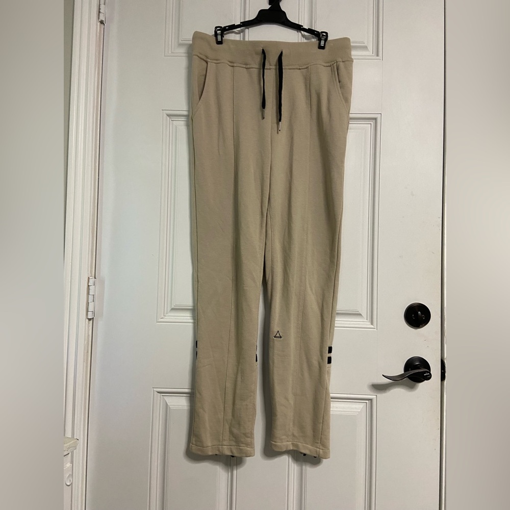 T10a- ELEVEN PARIS Beige Sweat Pants